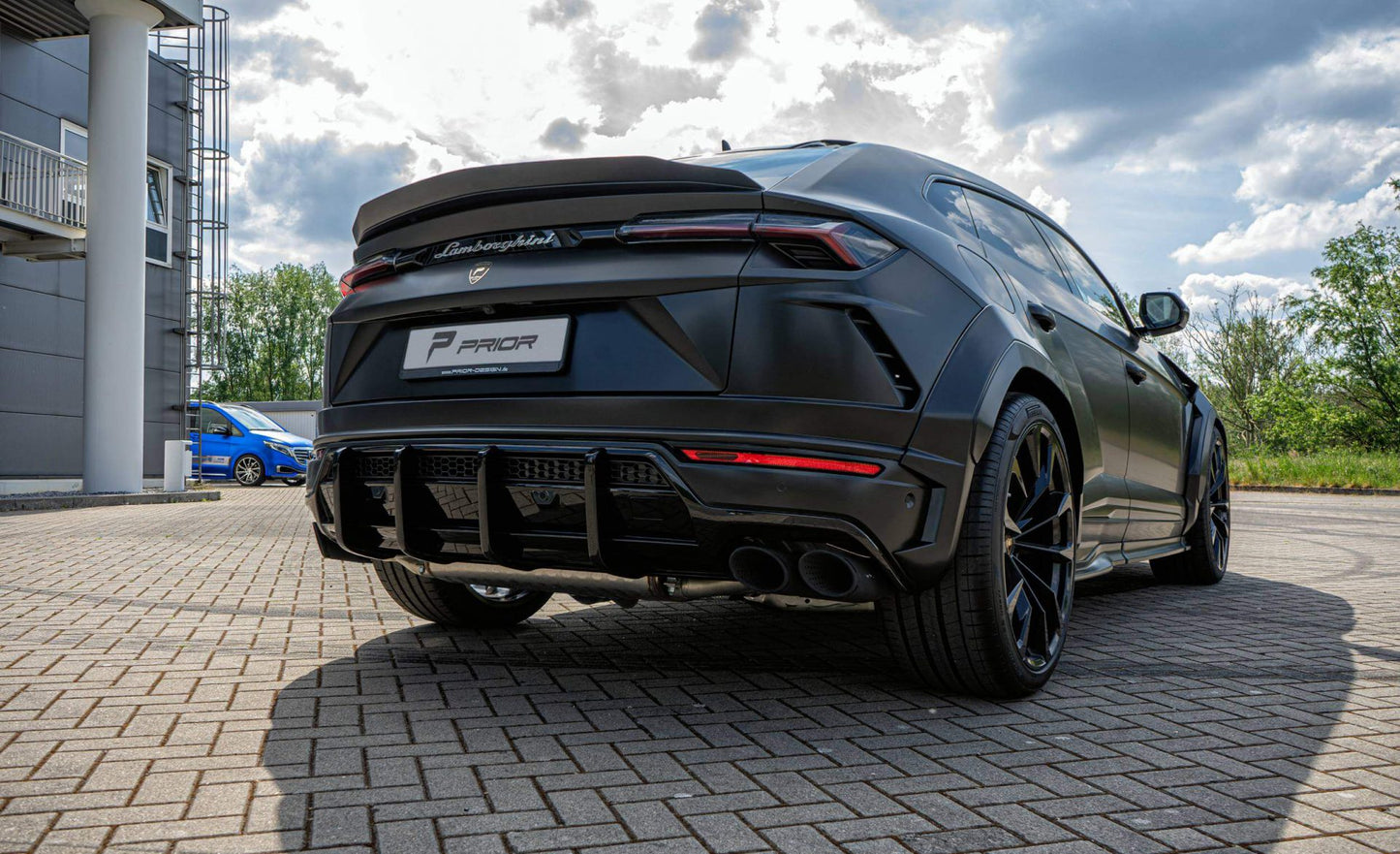 PD700 Rear Roof Spoiler for Lamborghini Urus