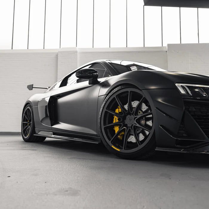 Audi R8 4S Facelift Pre-Preg Carbon Fibre Side Skirts by TRE