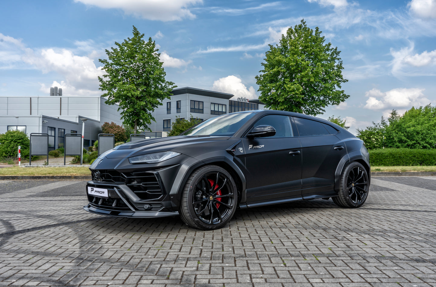 PD700 Front Lip Spoiler for Lamborghini Urus