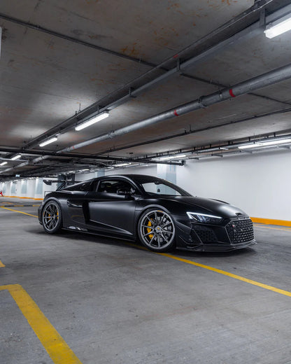 Audi R8 4S Facelift Pre-Preg Carbon Fibre Front Splitter by TRE