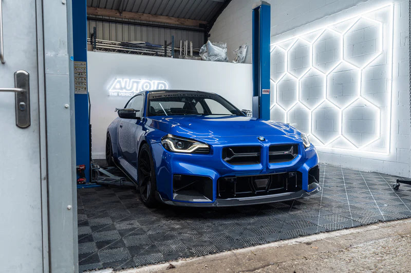 BMW M2 G87 PRE-PREG CARBON FIBRE CSL FRONT GRILLES BY TRE (2023 + ) - Carbon Rear Diffuser