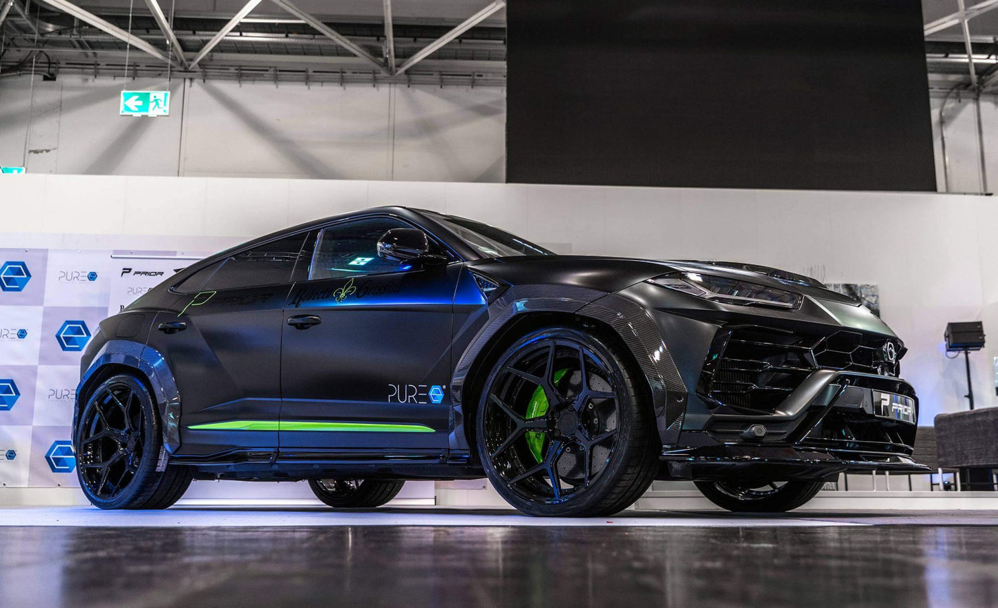 PD700 Side Skirts for Lamborghini Urus
